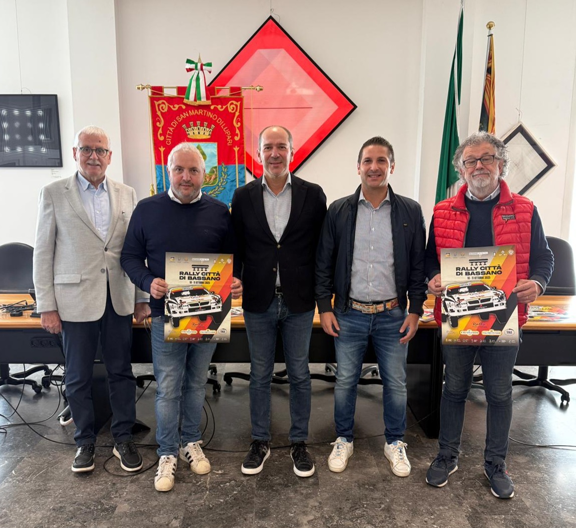 Presentazione dell'edizione 2025 del Rally Città di Bassano con la locandina ufficiale